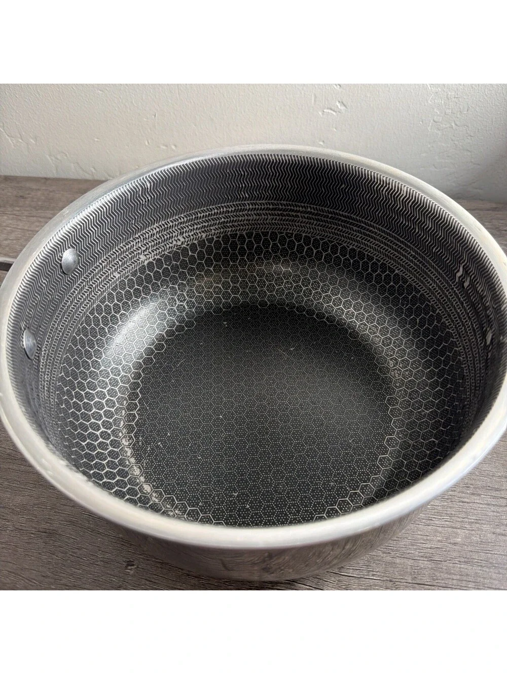 HexClad 3-QUART SAUCEPAN 3 QT w/ LID Hybrid Non Stick Pot - Used Good Condition